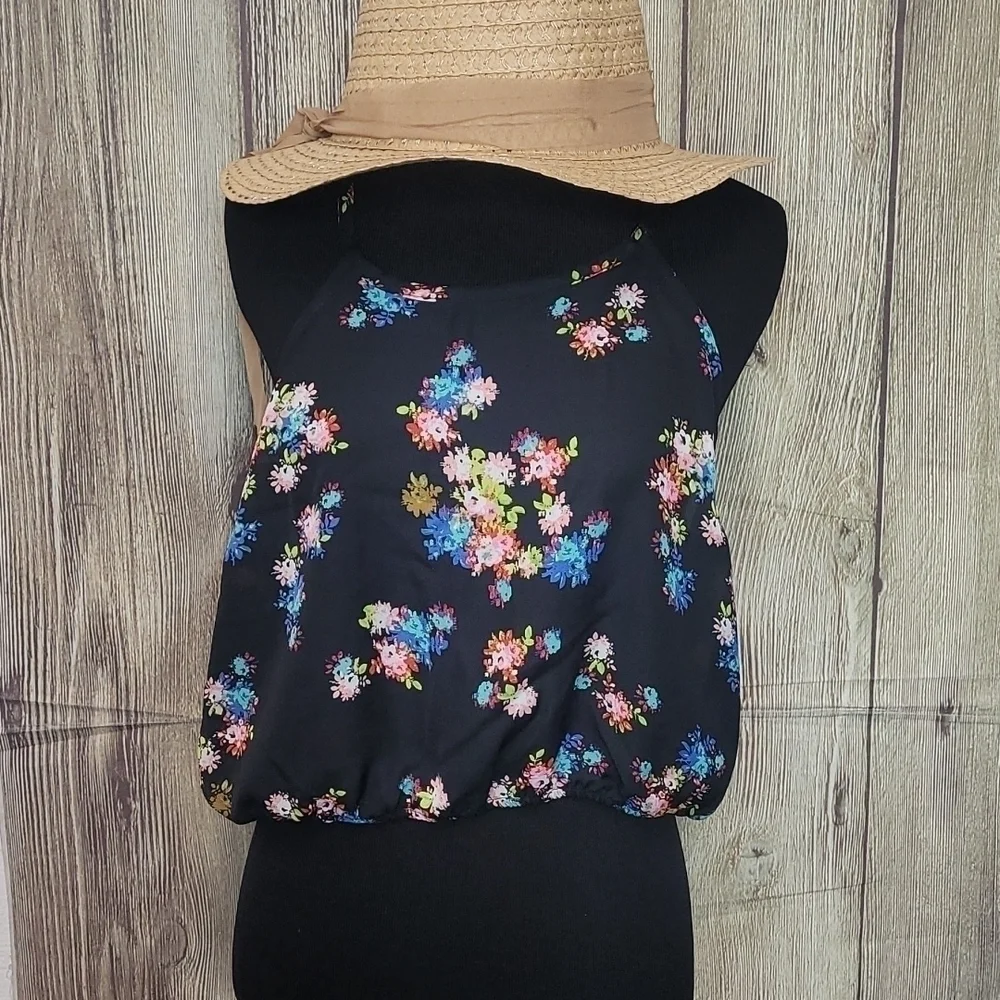 Womens Floral Crop Top Charlotte Russe Sz L Black - Picture 2 of 6